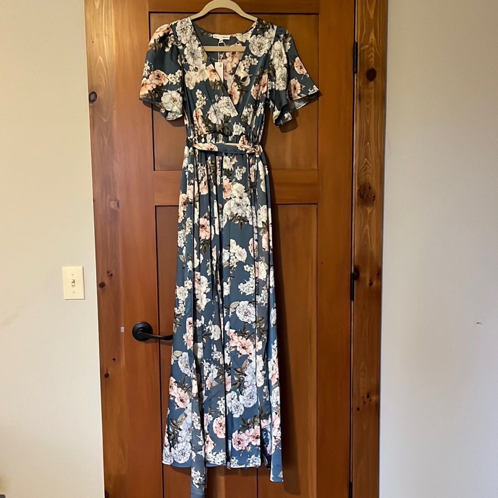 NWT BalticBorn XS Short-Sleeve Floral Maxi Dress